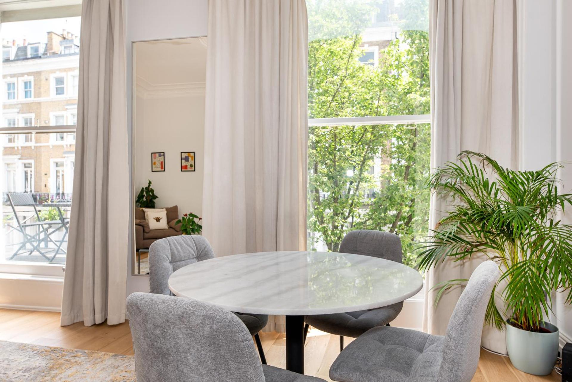 לונדון 2-Bedroom Victorian Apartment In Kensington מראה חיצוני תמונה